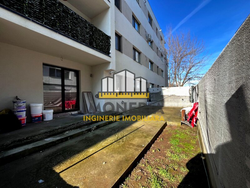 1 Decembrie 2 camere -0% comision -curte 49 mp -metrou 1 Dec -decomandat